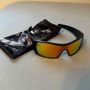 Oakley men’s sunglass Bat Wolf